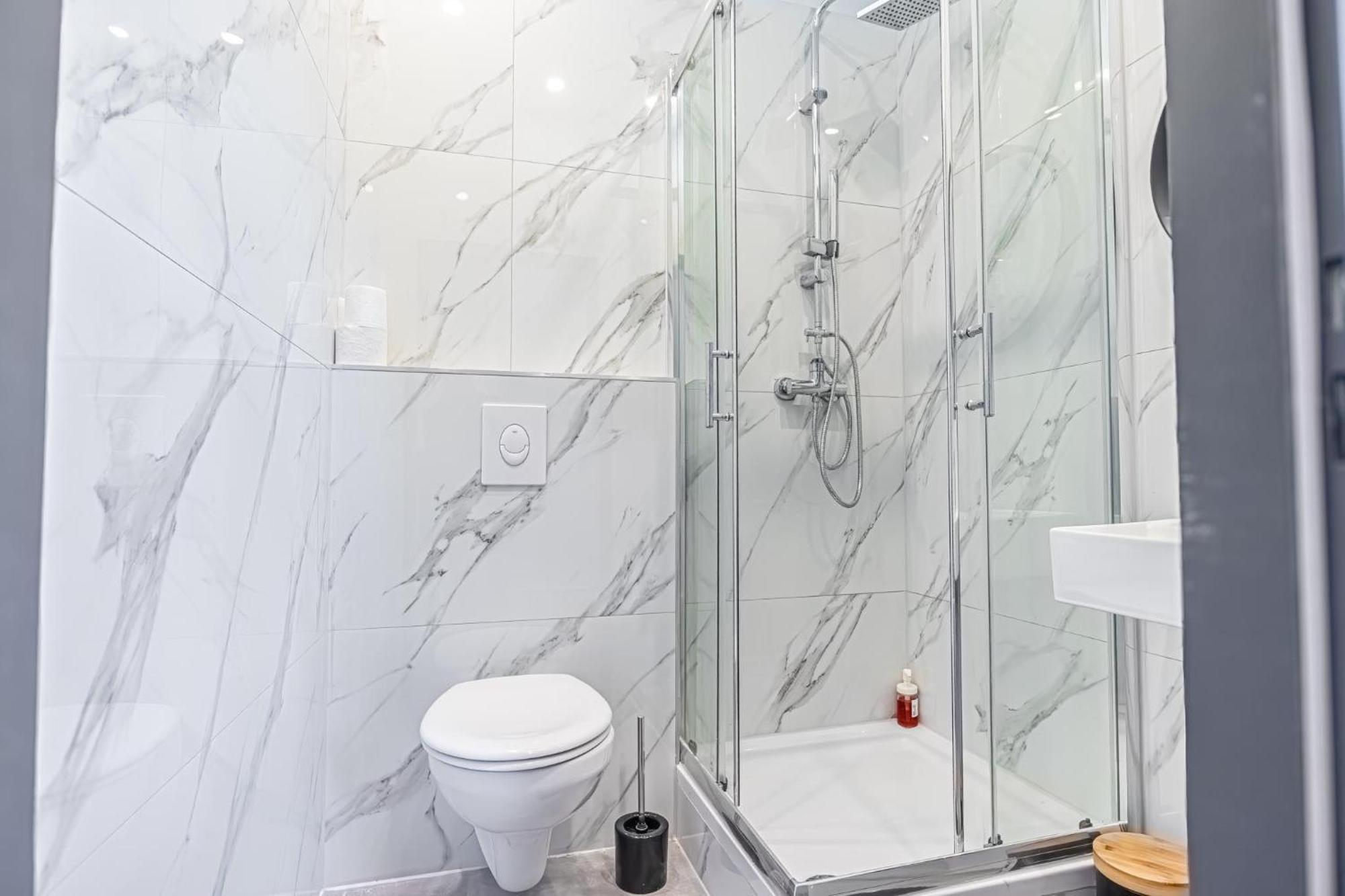 Spacious Shared Apartment Schoenbrunn فيينا المظهر الخارجي الصورة